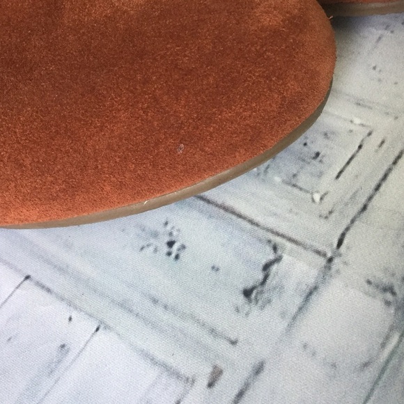 Bandolino Brown Leather Booties - Picture 8 of 10